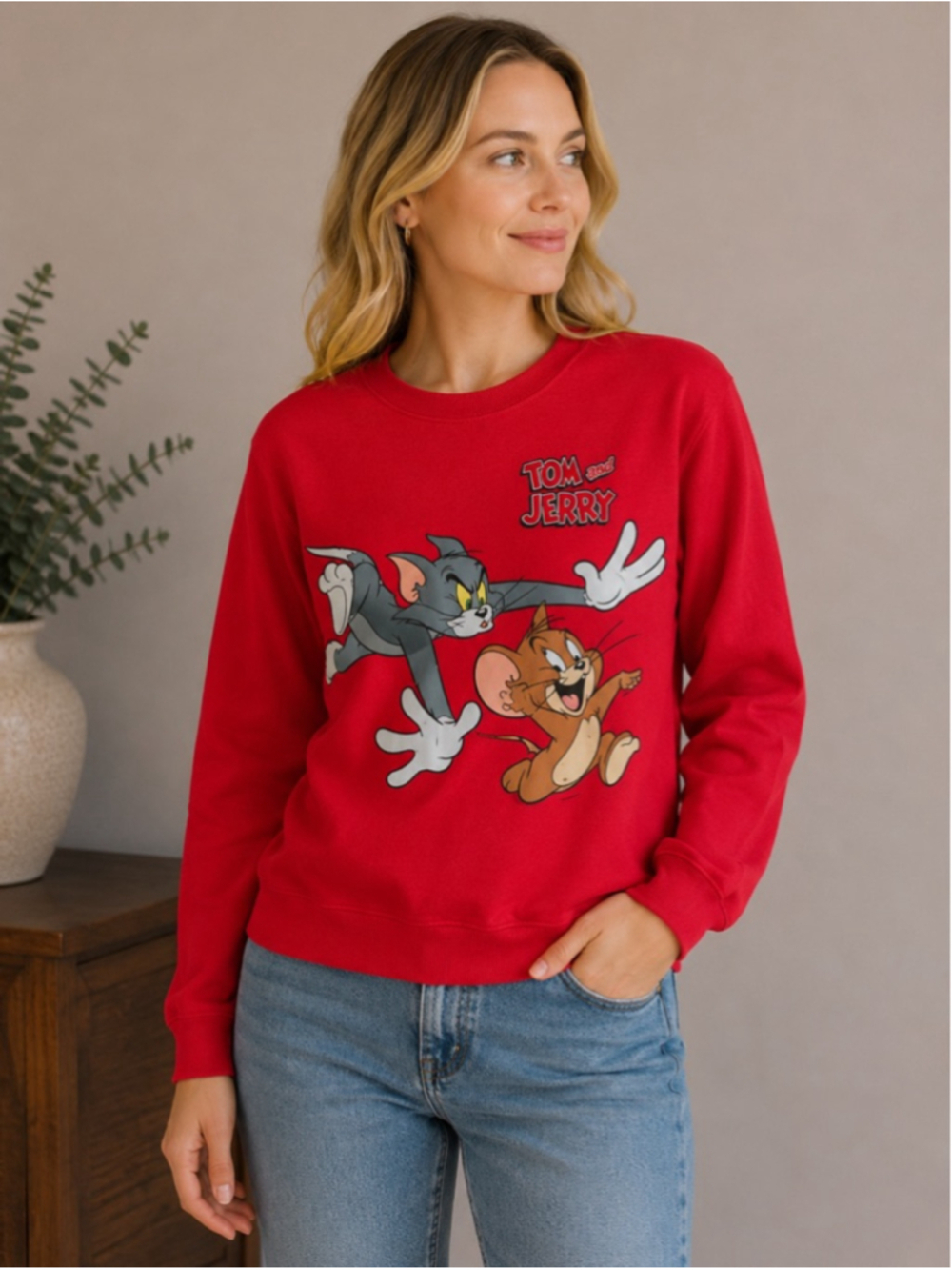 Women's Tom and Jerry Sweatshirt Size M (7-9) Red Summer